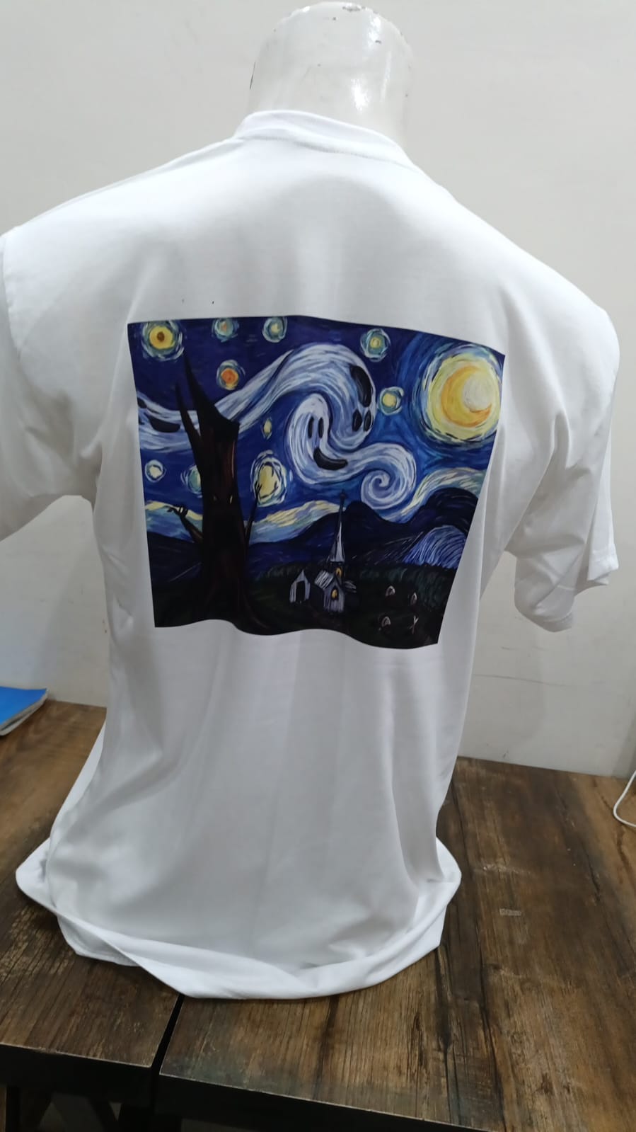 t shirt astranout